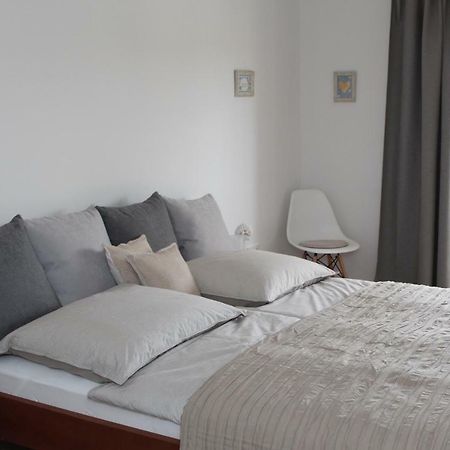 וודיצה Apartments Mirela מראה חיצוני תמונה