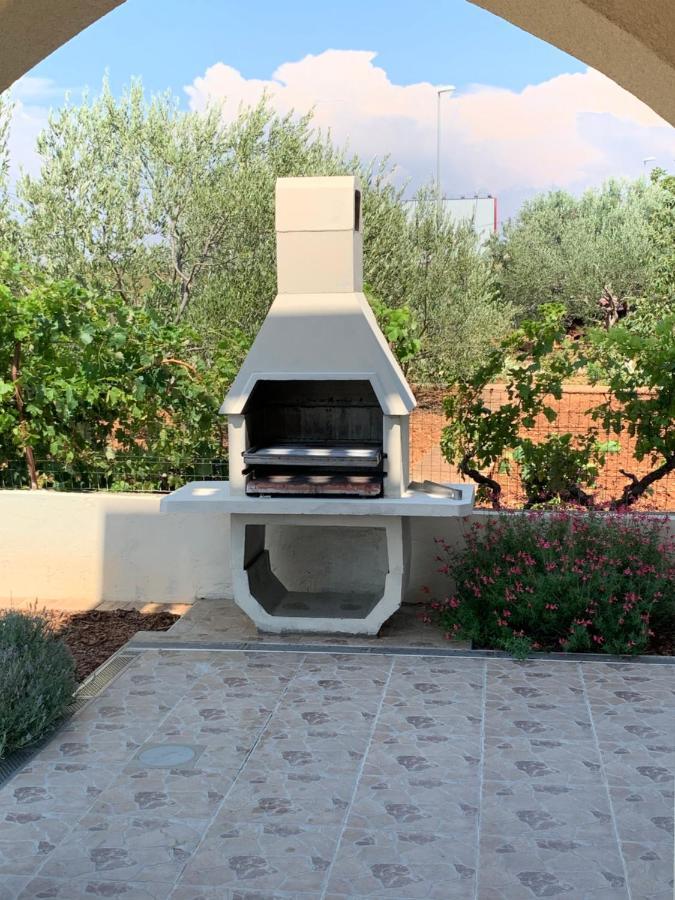 וודיצה Apartments Mirela מראה חיצוני תמונה