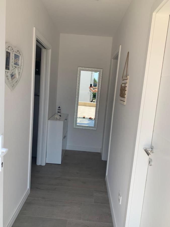 וודיצה Apartments Mirela מראה חיצוני תמונה
